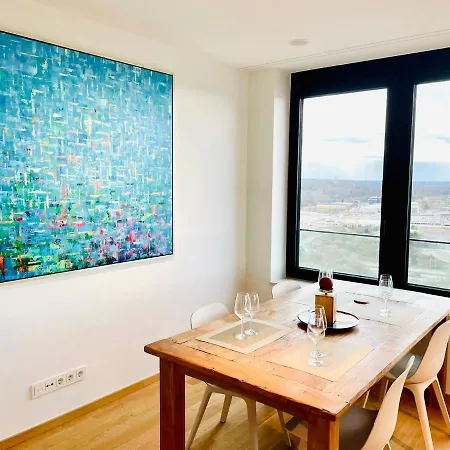 Apartment Luxury 1 Bedroom In Heart Of Cloche D'or, Spa, Gym, Terrace & Parking-23 *